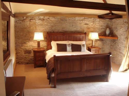 The Horse & Jockey Inn Knighton  Bagian luar foto